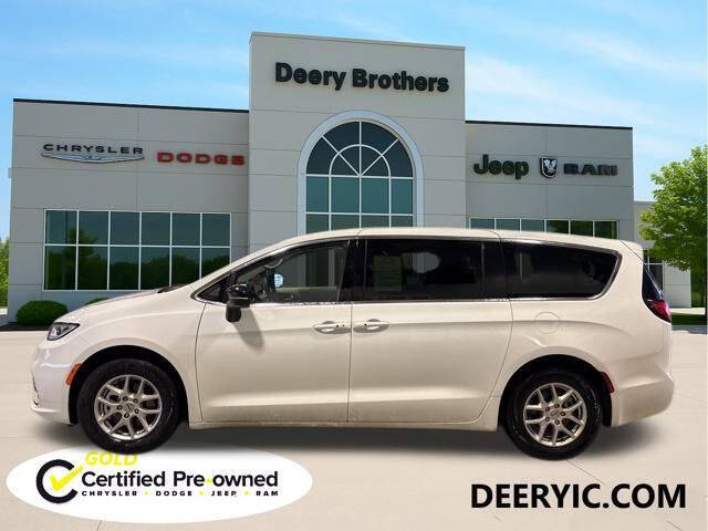 2024 Chrysler Pacifica Touring L