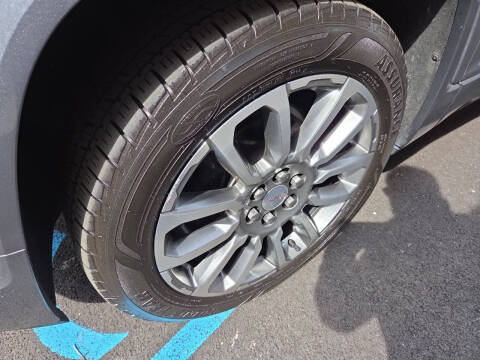 2021 GMC Acadia Denali