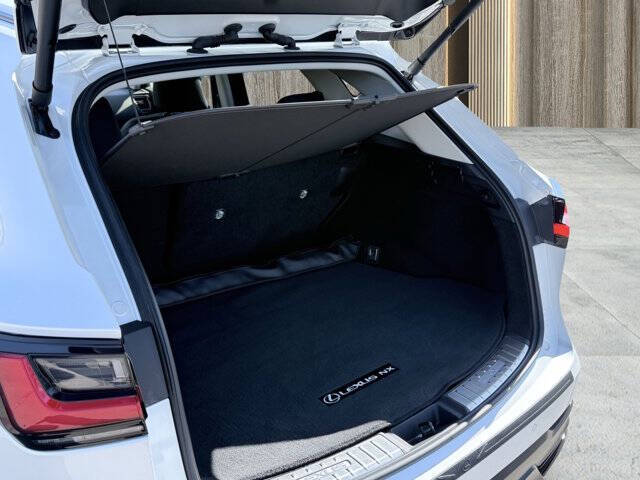 2024 Lexus NX 350h Premium