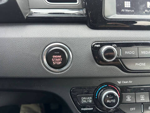 2017 Kia Niro EX
