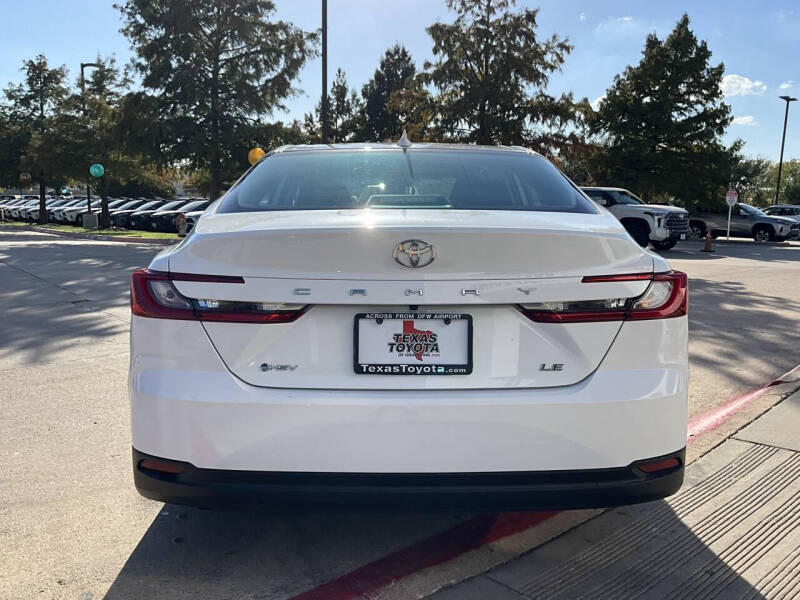 2025 Toyota Camry LE