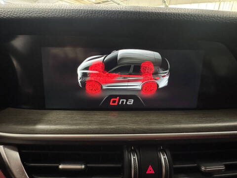 2018 Alfa Romeo Stelvio Ti