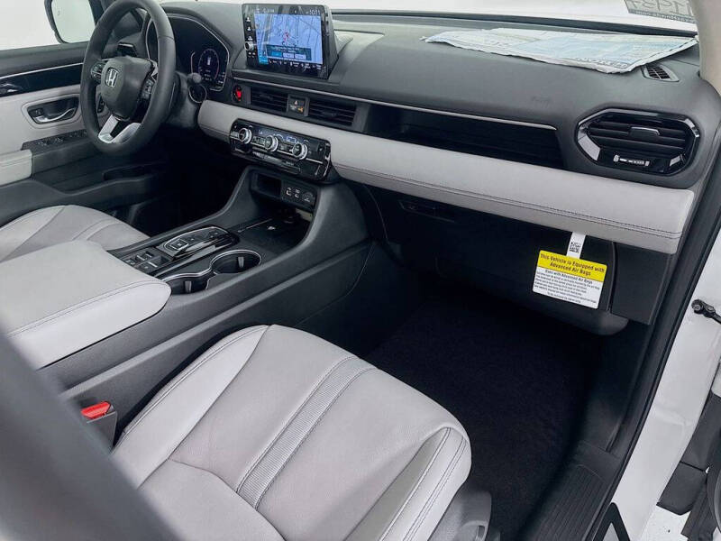 2025 Honda Pilot Touring