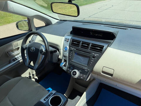 2012 Toyota Prius v Two