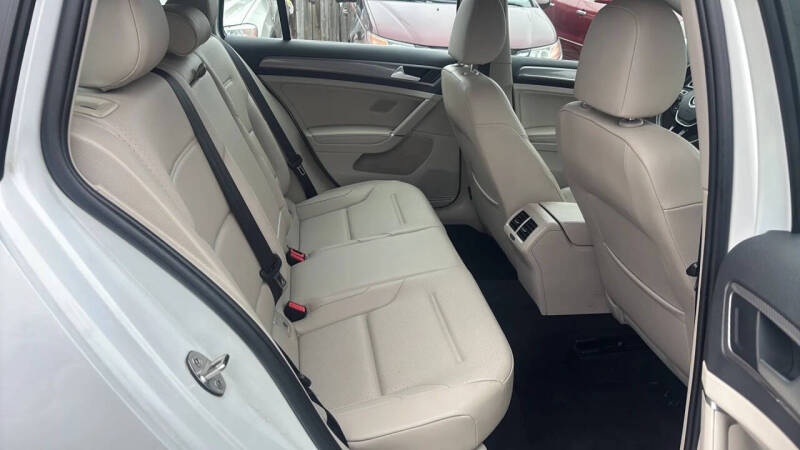 2018 Volkswagen Golf Alltrack