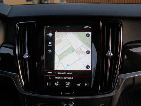 2018 Volvo S90 T5 Momentum