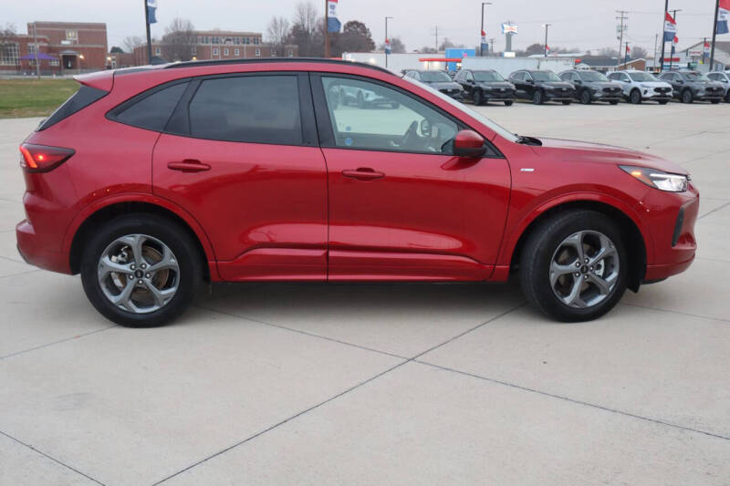 2023 Ford Escape Hybrid ST-Line Select