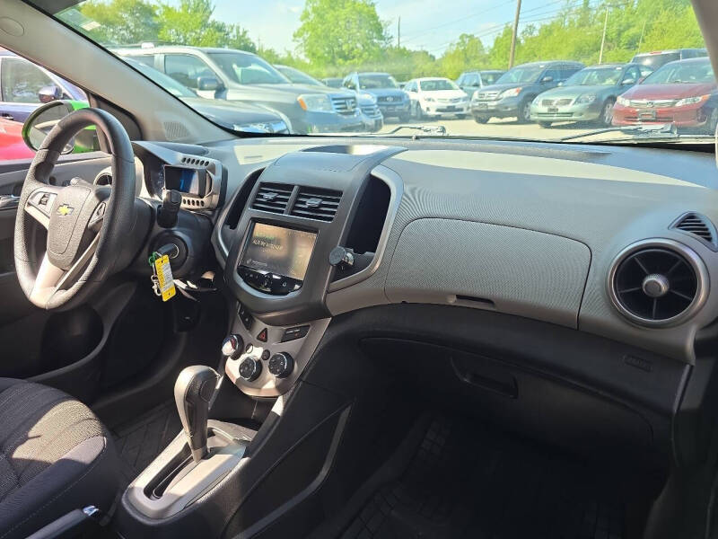 2016 Chevrolet Sonic LT Auto