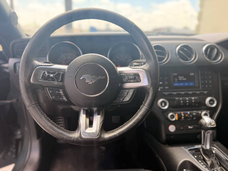 2015 Ford Mustang V6