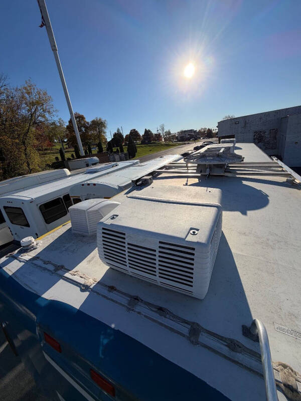 2010 Freightliner Mobile Classroom