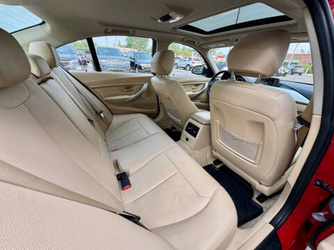 2012 BMW 3 Series 328i