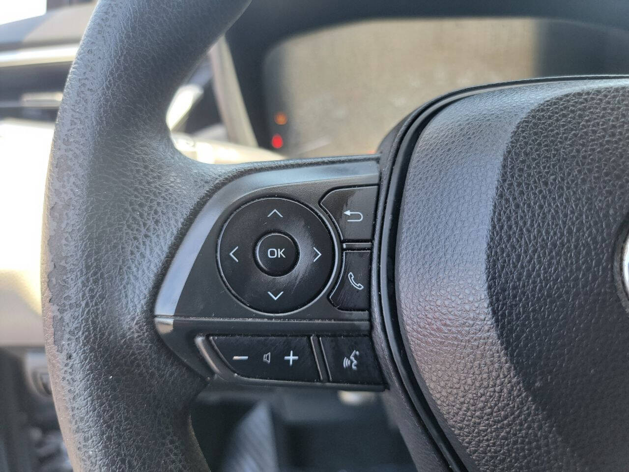 2020 Toyota Corolla  - $18,900