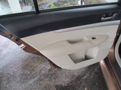 2011 Subaru Legacy 2.5i Premium