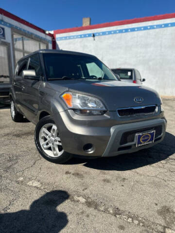 2011 Kia Soul for sale at AutoBank in Chicago IL