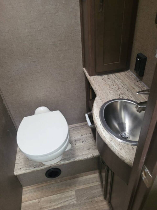 2018 Thor Motor Coach Ace 30.3
