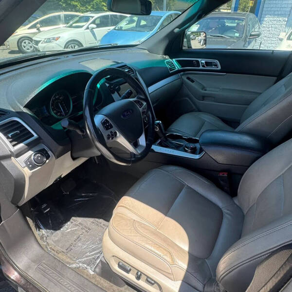 2014 Ford Explorer XLT