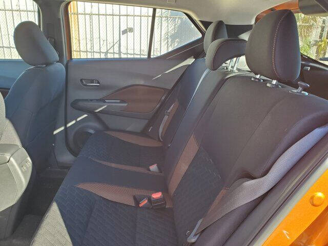 2024 Nissan Kicks SR