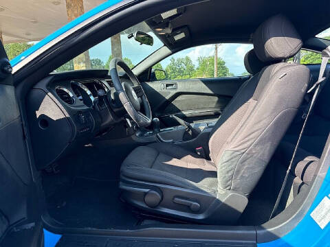 2012 Ford Mustang V6