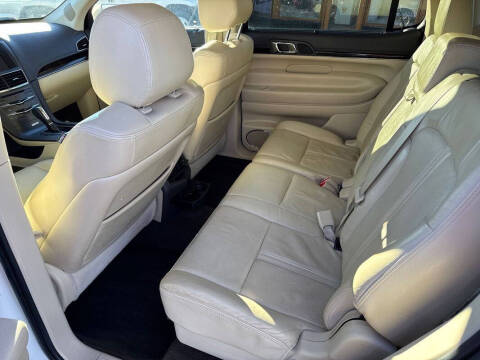 2013 Lincoln MKT EcoBoost