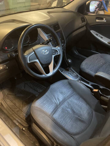 2015 Hyundai Accent GS