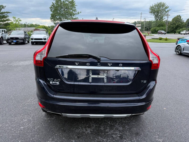 2016 Volvo XC60 T5 Drive-E Premier