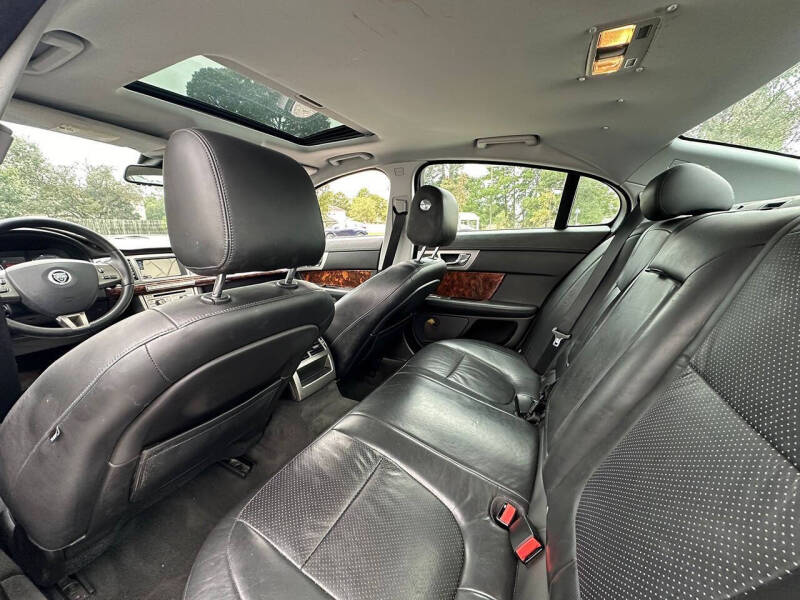 2010 Jaguar XF Premium