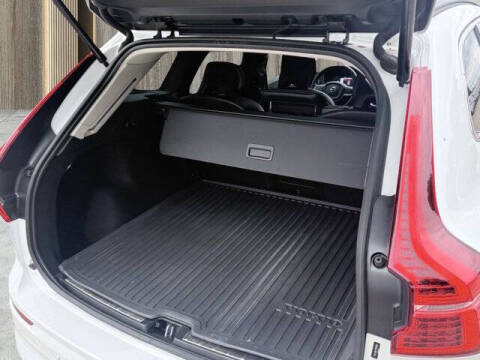 2023 Volvo XC60 B5 Core