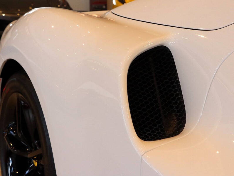 2025 Ferrari 296 GTS