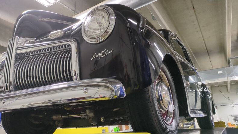 1942 Ford Super Deluxe