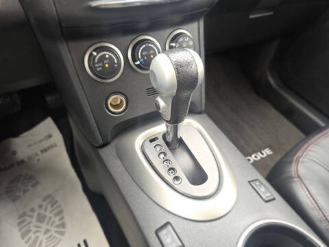 2013 Nissan Rogue SV w/SL Package