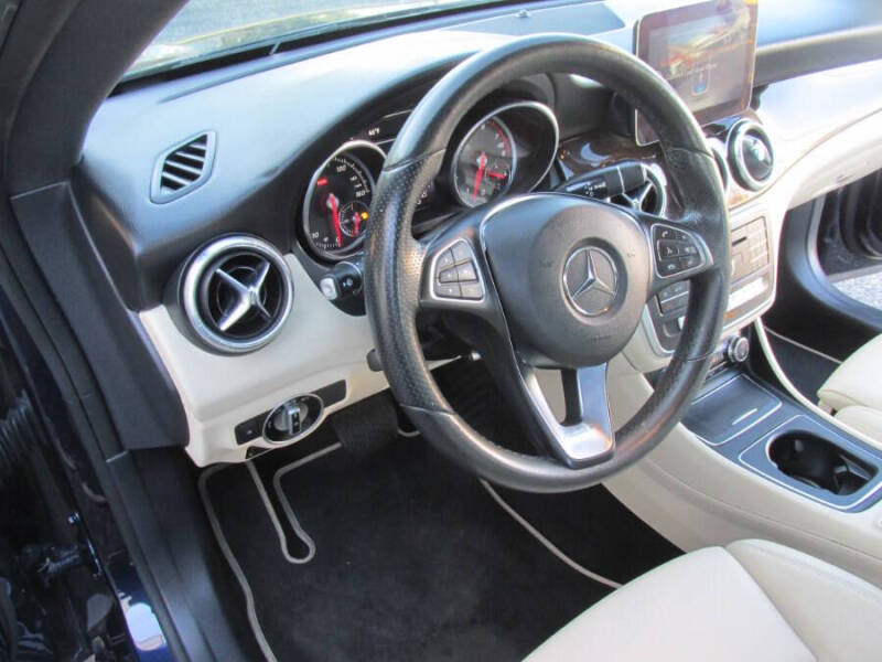 2017 Mercedes-Benz CLA CLA 250 4MATIC