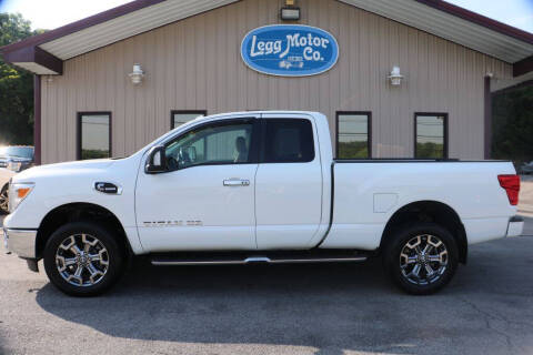 2017 Nissan Titan XD SV