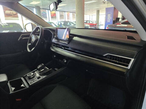 2024 Mitsubishi Outlander ES