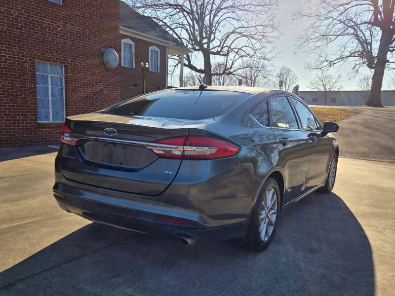 2017 Ford Fusion SE