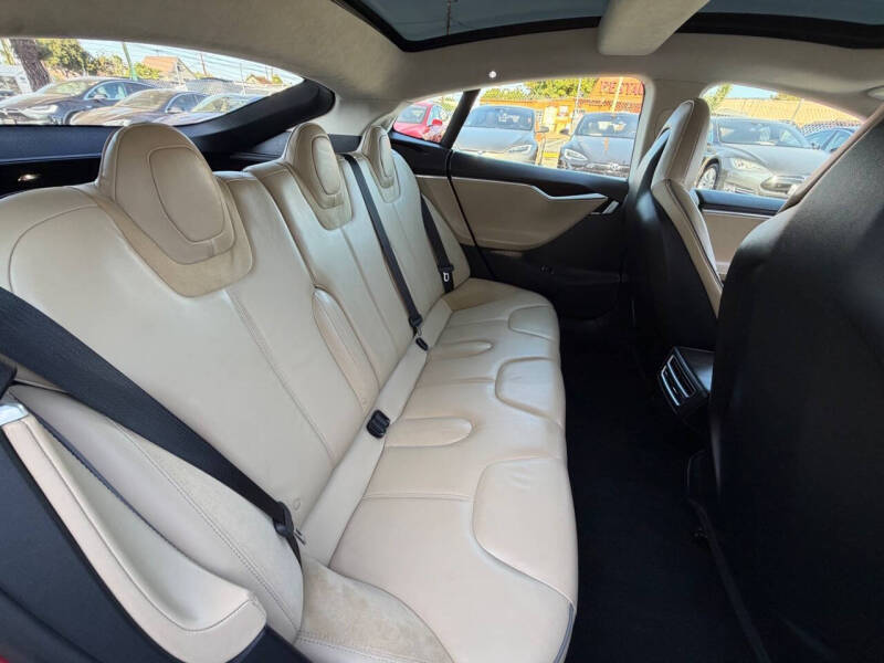 2014 Tesla Model S P85