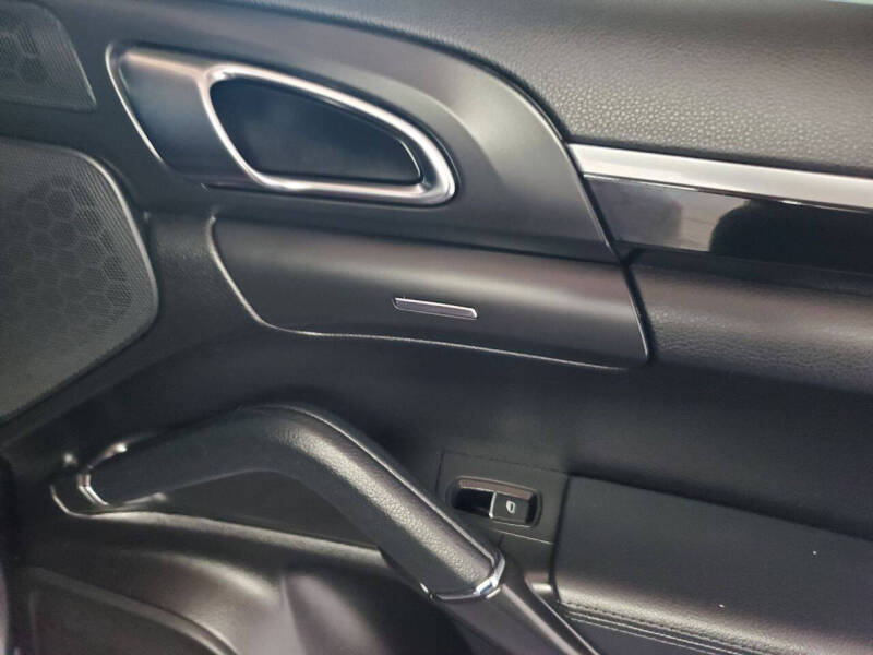 2012 Porsche Cayenne