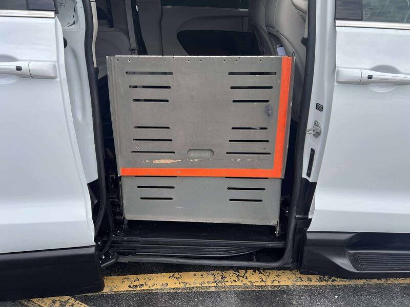 2021 Chrysler Voyager LXi