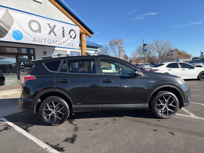 2017 Toyota RAV4 Hybrid SE