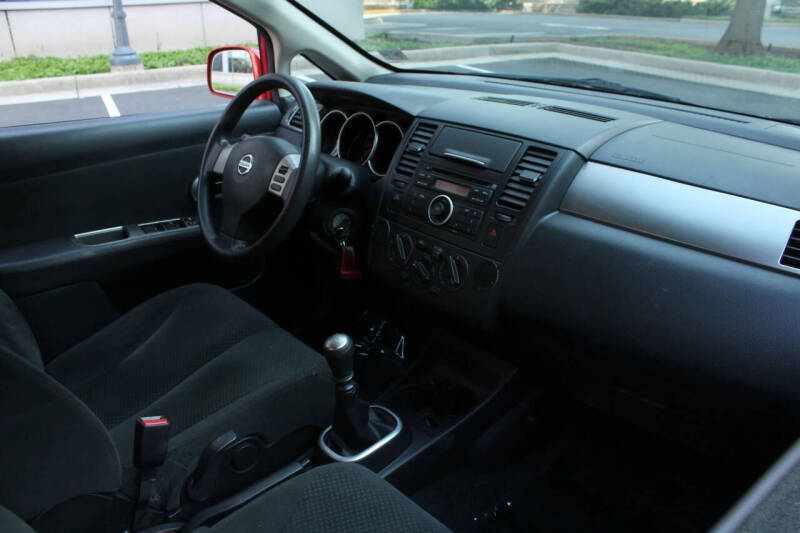 2012 Nissan Versa 1.8 S