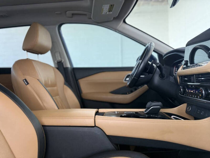 2023 Nissan Rogue Platinum