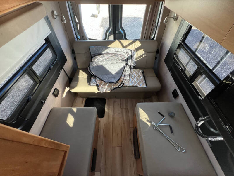 2009 Winnebago ERA 170XL Class B