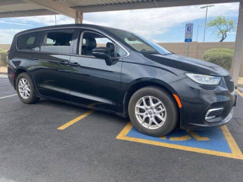 2023 Chrysler Pacifica Touring L