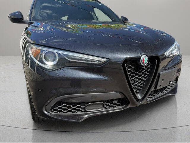 2022 Alfa Romeo Stelvio Veloce