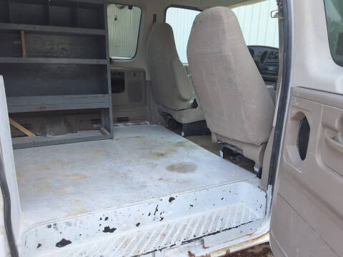 2005 Ford E-Series E-350 SD XLT