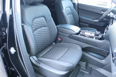 2022 Nissan Pathfinder S