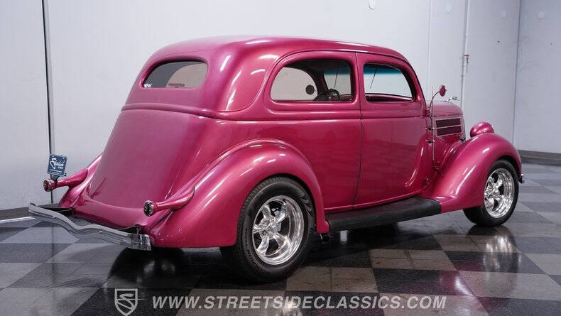 1936 Ford Deluxe