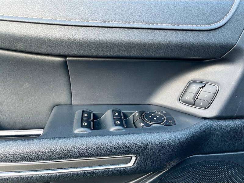 2023 Ford Expedition MAX XLT