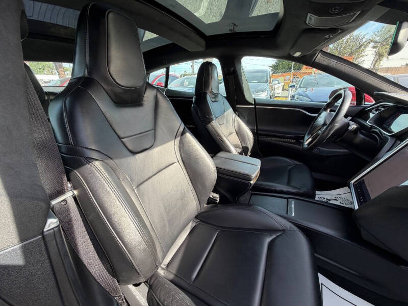 2016 Tesla Model S 90D