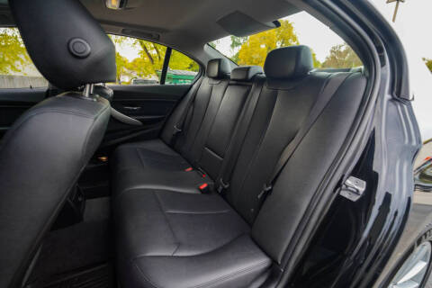 2018 BMW 3 Series 320i xDrive