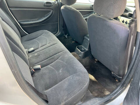 2004 Dodge Stratus SE